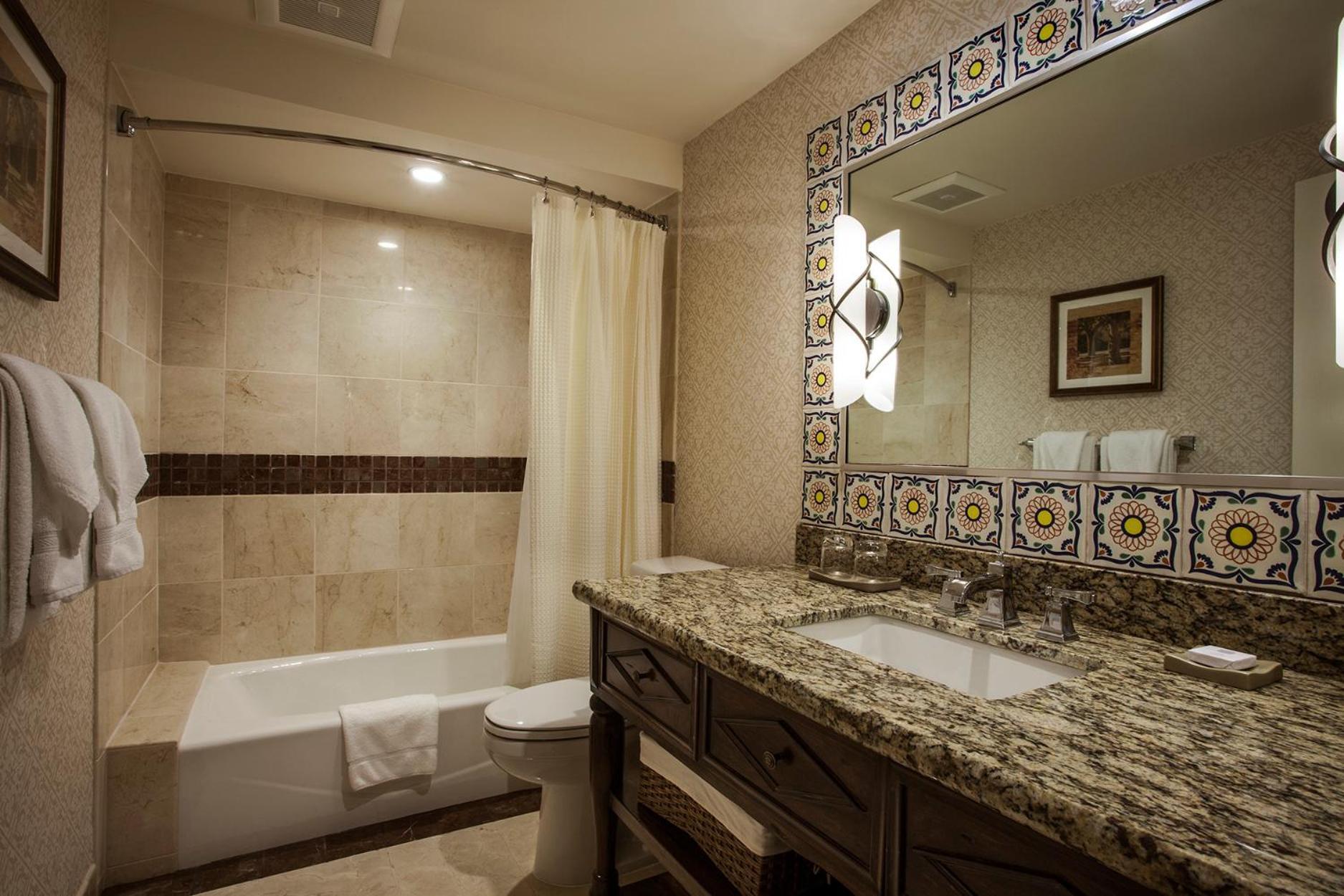 Casa Munras Garden Hotel & Spa Monterey Exterior photo